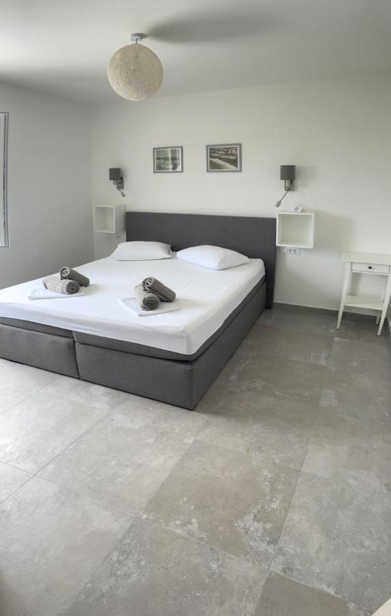Sandra Apartments Макарска Экстерьер фото